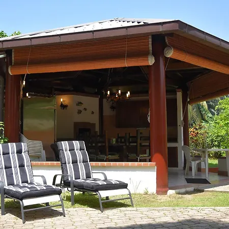 Jessies Guest House Seychelles