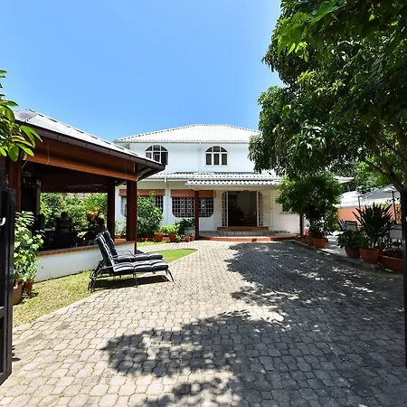 Jessies Guest House Seychelles