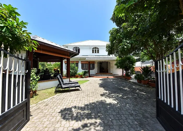 Nocleg ze śniadaniem Jessies Seychelles 3*