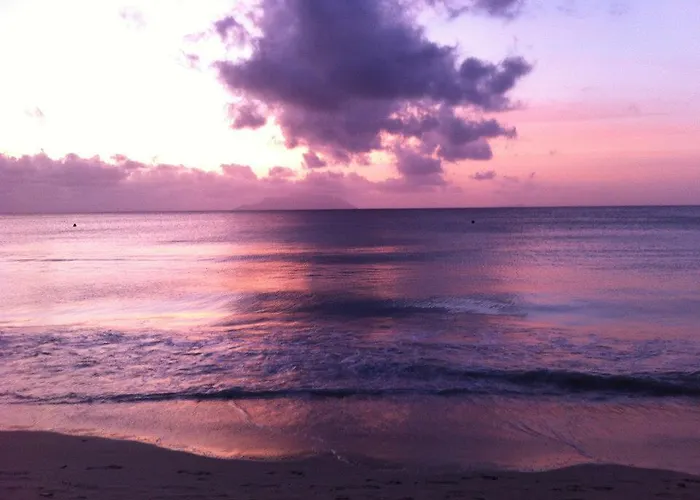 Jessies Seychelles Beau Vallon (Mahe)